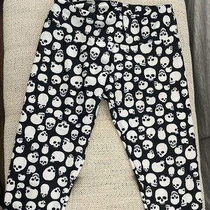 Onzie skull capri leggings size s/m